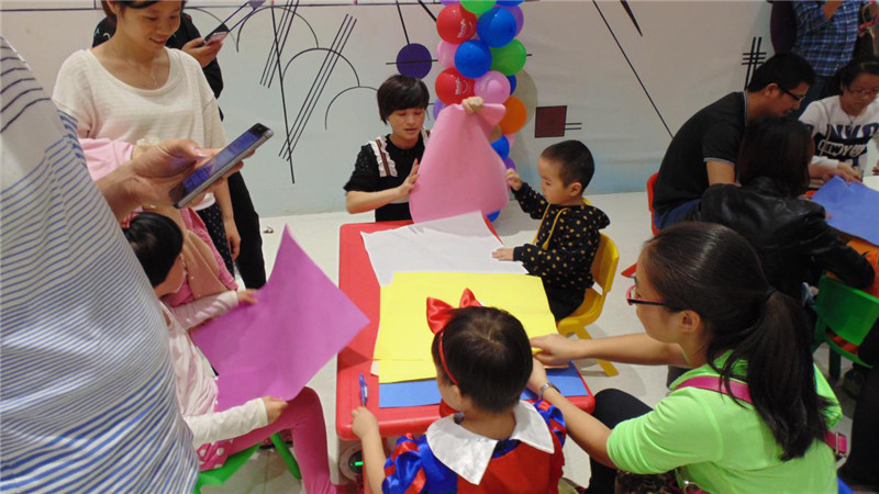 BBunion国际早教泉州中骏中心活动花絮:快乐魔法精灵之万圣节狂欢派对 BBunion国际早教泉州中骏中心活动花絮:快乐魔法精灵之万圣节狂欢派对